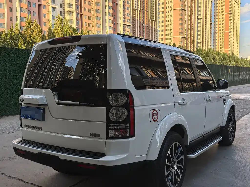 Land Rover Discovery — миниатюра 5