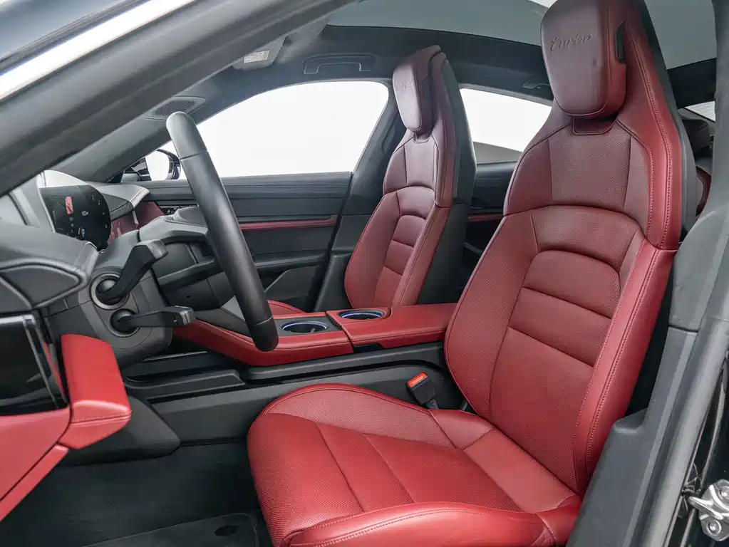 Porsche Taycan — миниатюра 18