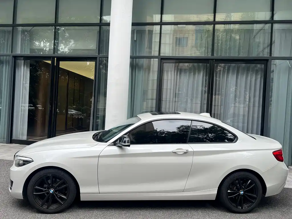 BMW 2 Series 2 2018 220i Sport