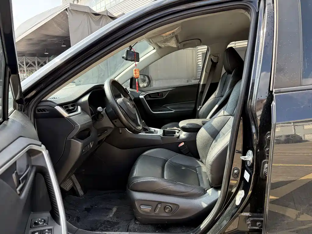 Toyota Wildlander — миниатюра 7