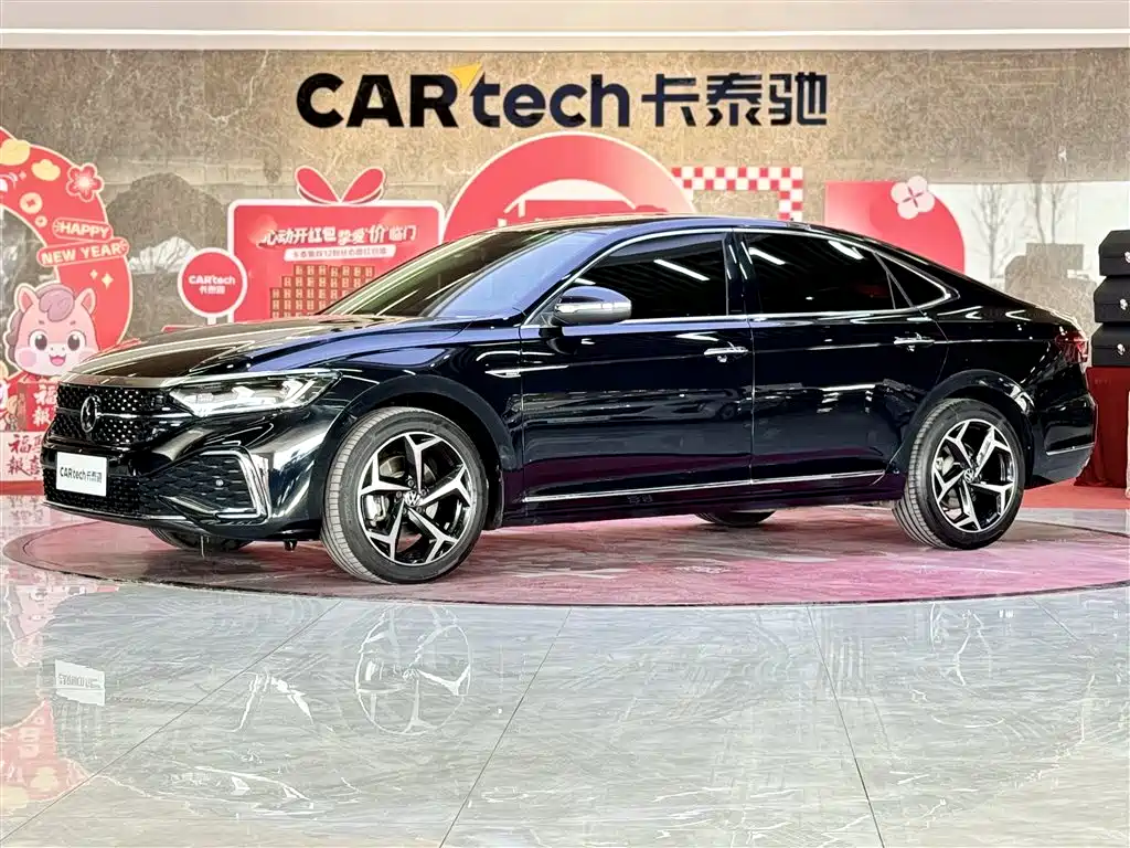 Volkswagen Passat 2023