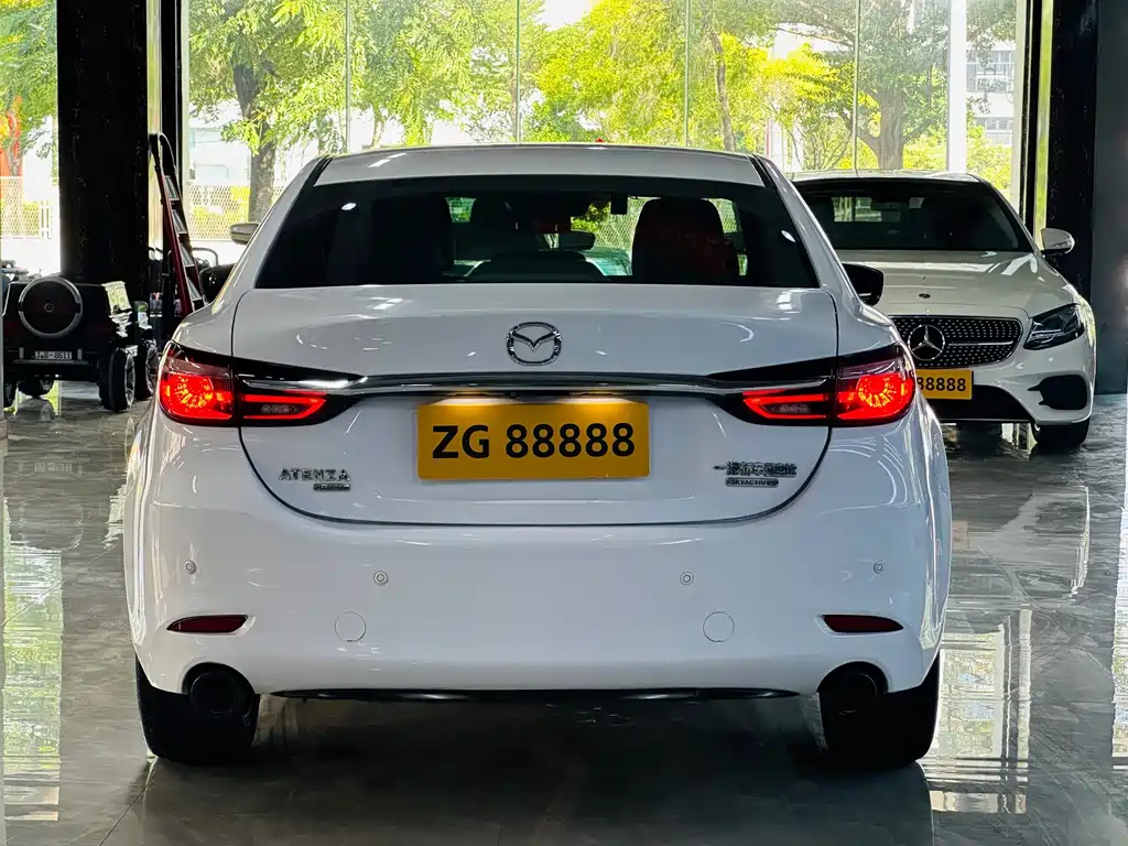 Mazda Atenza — миниатюра 5