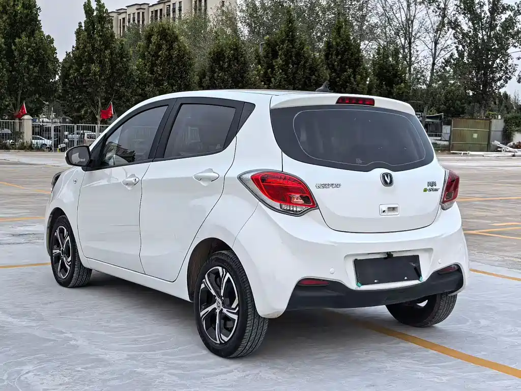 Changan Benben E-Star — миниатюра 7