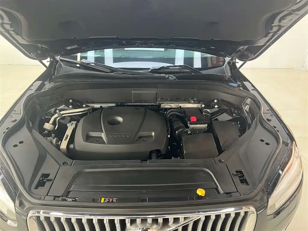 Volvo XC90 2020 T6 Luxury 7 мест