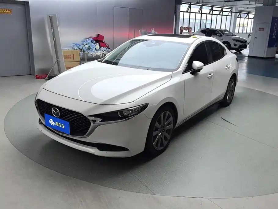 Mazda 3 Axela — миниатюра 2