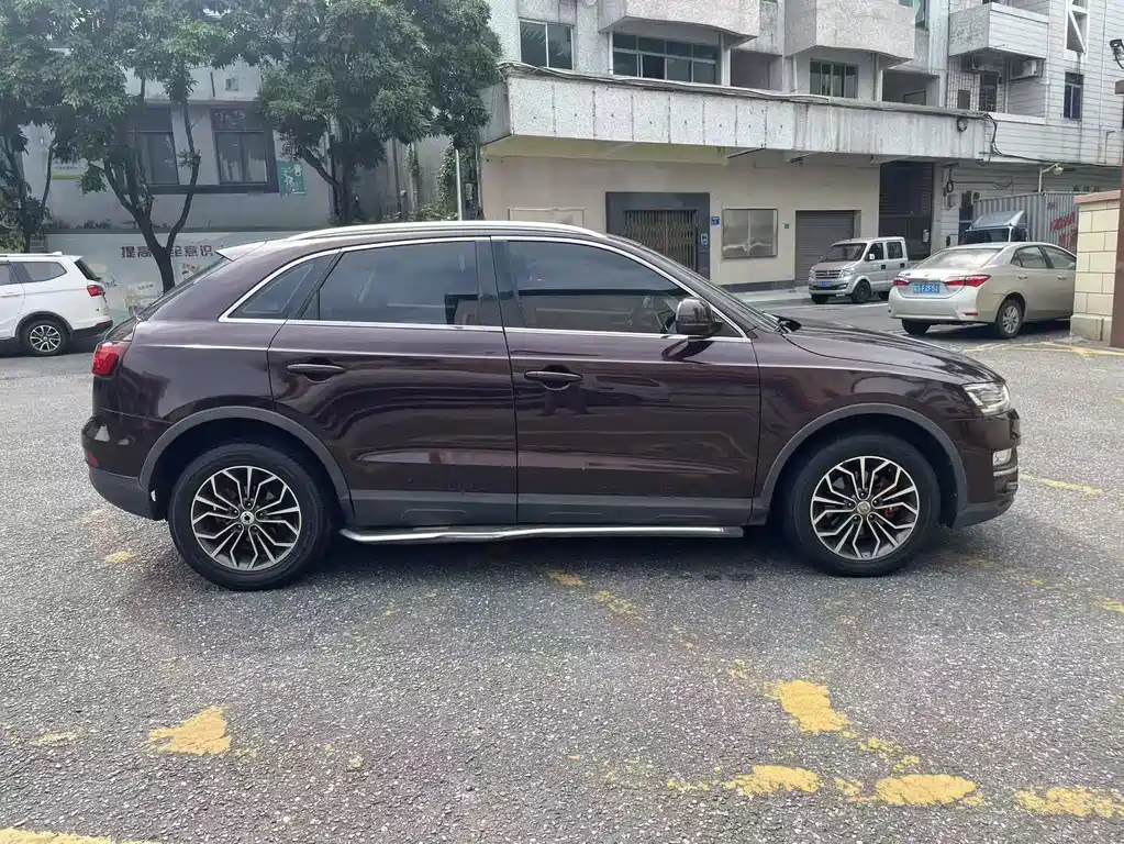 ZOTYE SR7