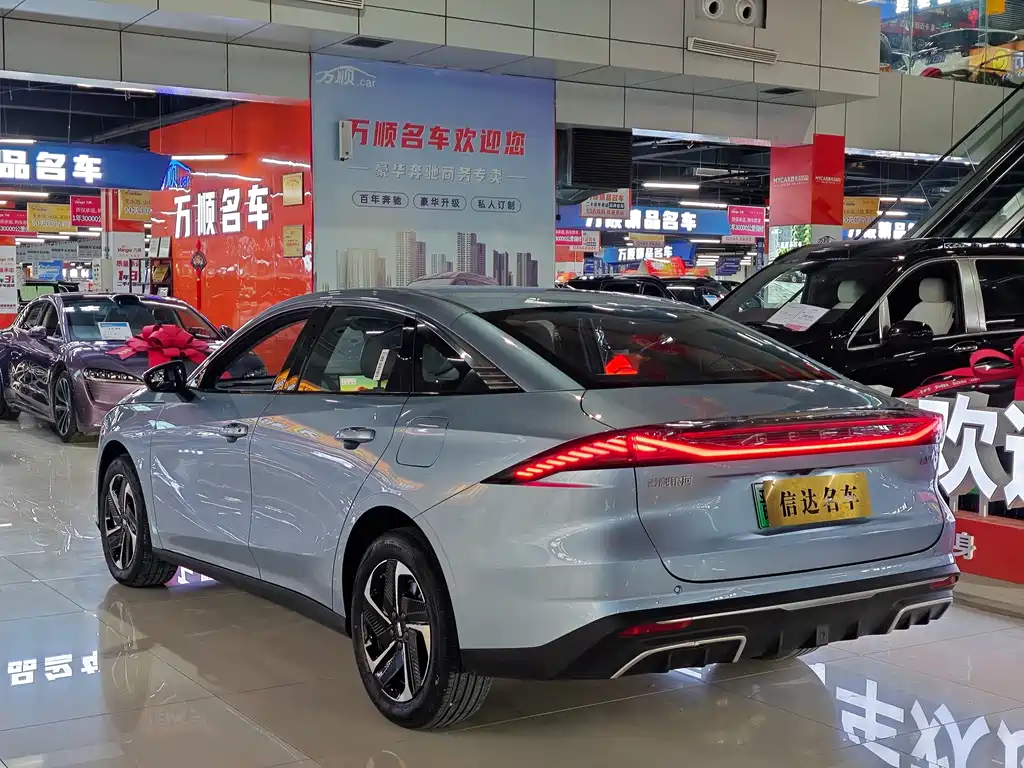 GEELY GALAXY GALAXY L6