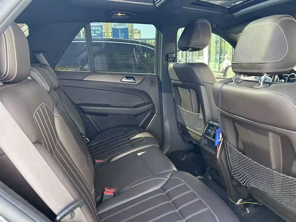 Mercedes-Benz GLE (Import) — миниатюра 6