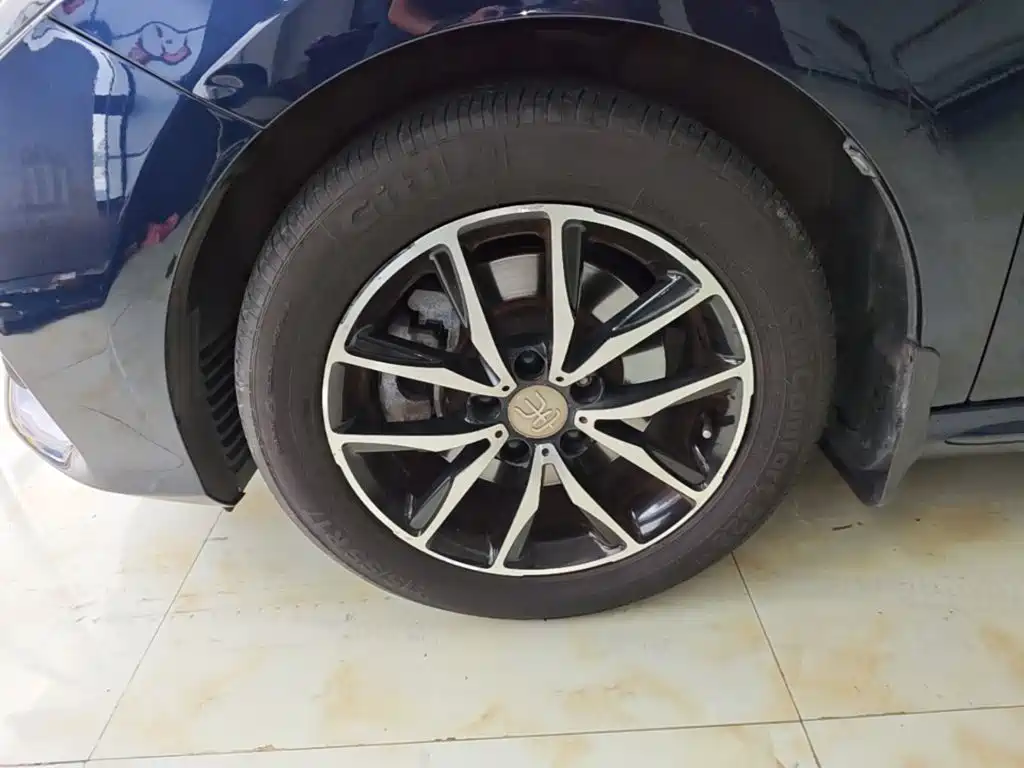 BYD MAX — миниатюра 23