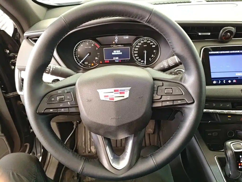 Cadillac XT4 — миниатюра 11