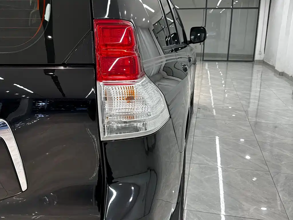 Toyota Prado (Import) — миниатюра 15