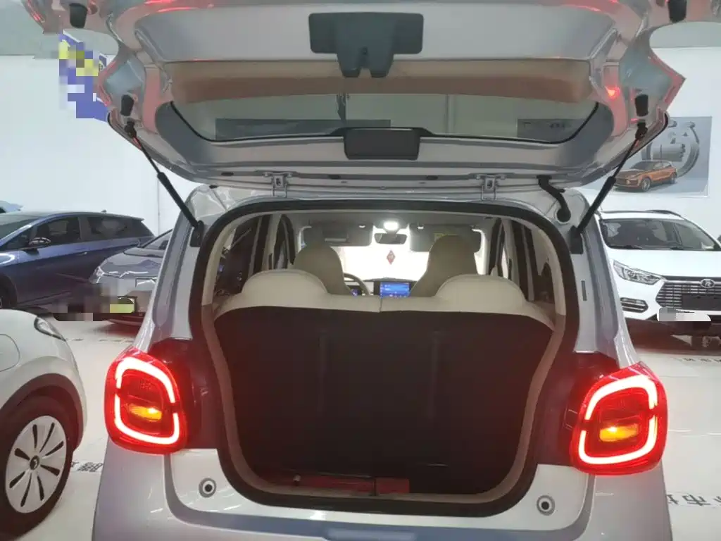 Wuling MINIEV — миниатюра 19