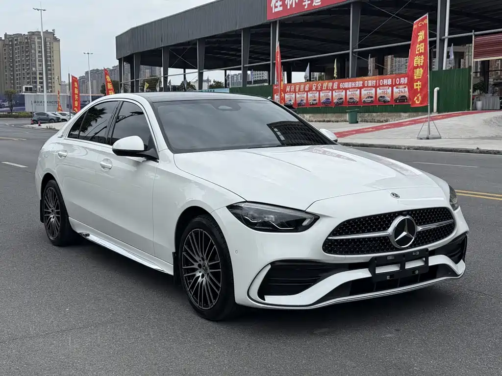 Mercedes-Benz C-Class — миниатюра 2
