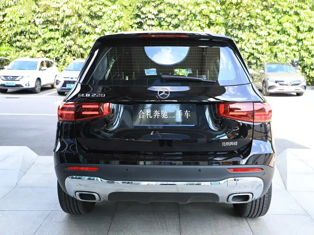 Mercedes-Benz GLB — миниатюра 20