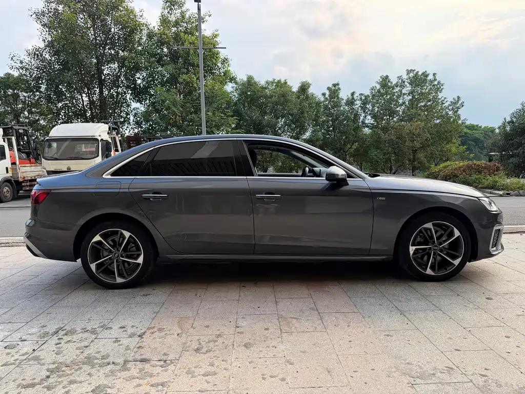 Audi A4L — миниатюра 5