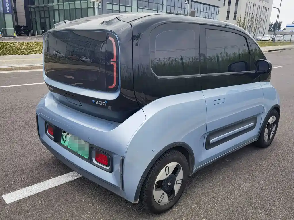 Baojun E300 — миниатюра 11