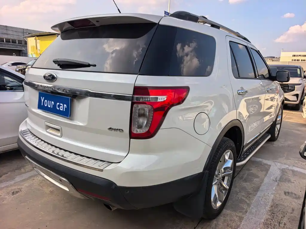 Ford Explorer (Import) — миниатюра 6