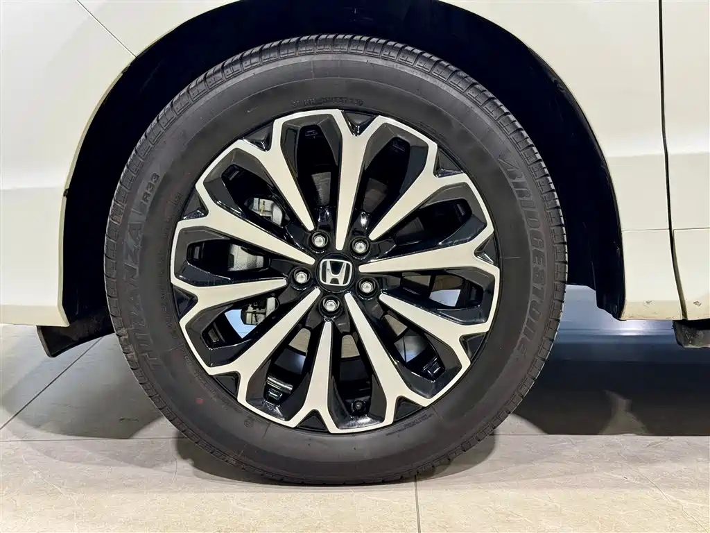 Honda UR-V id 4583610 из Китая 8