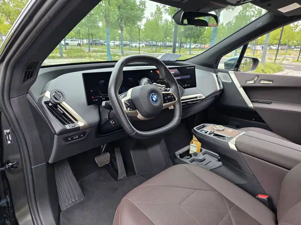 BMW iX — миниатюра 19