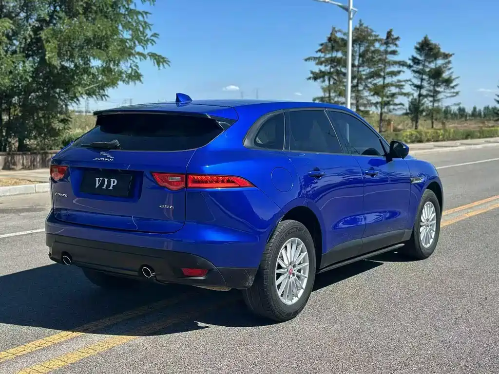 Jaguar F-PACE — миниатюра 5