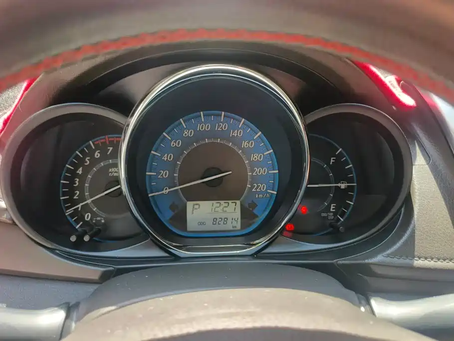Toyota Yaris L — миниатюра 14