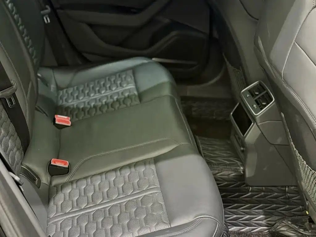 Audi RS 6 — миниатюра 24