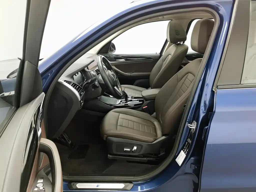 BMW X3 — миниатюра 10
