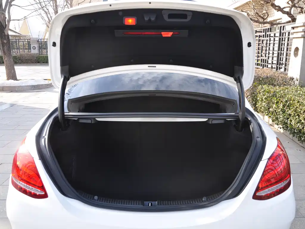 MERCEDES-BENZ C CLASS AMG