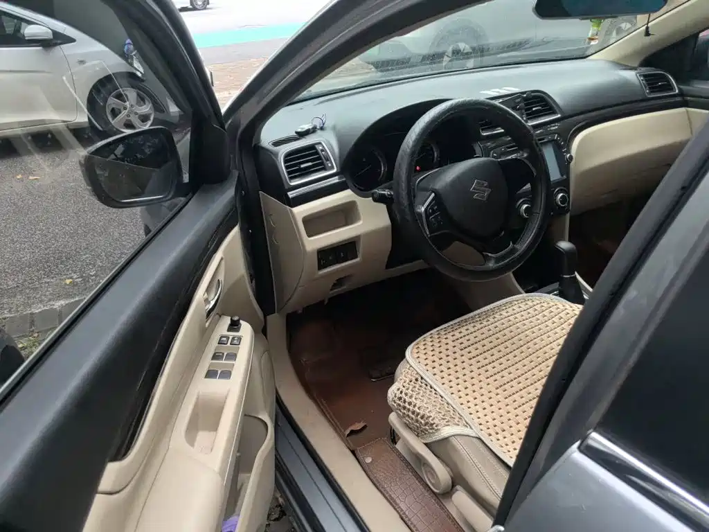 Suzuki Alivio — миниатюра 12