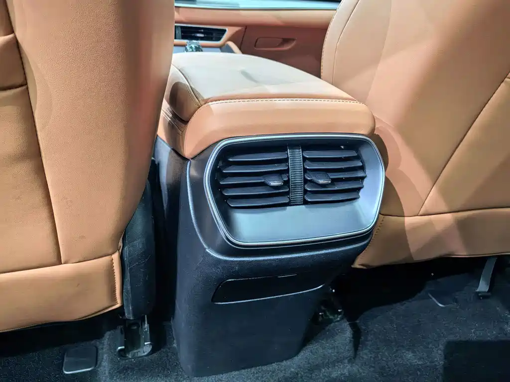 BYD Seal 07 EV — миниатюра 21
