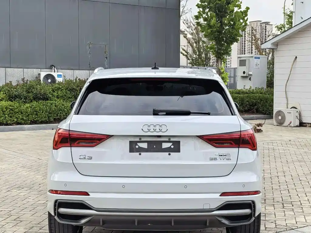Audi Q3 — миниатюра 10