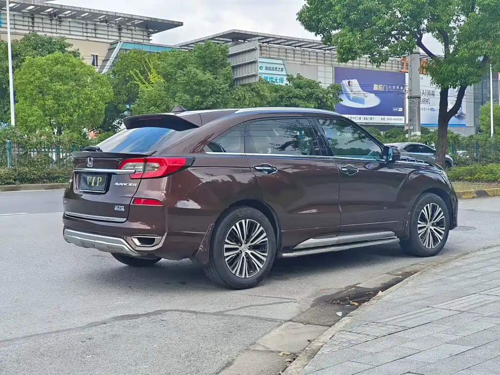 Honda Avancier — миниатюра 7