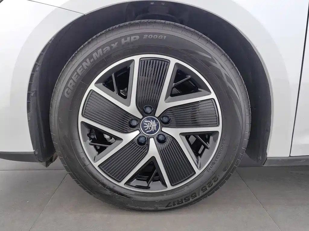 BYD Qin L — миниатюра 17