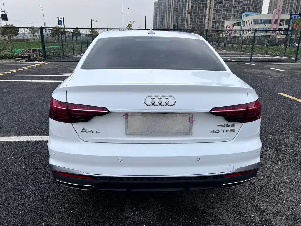 AUDI A4L