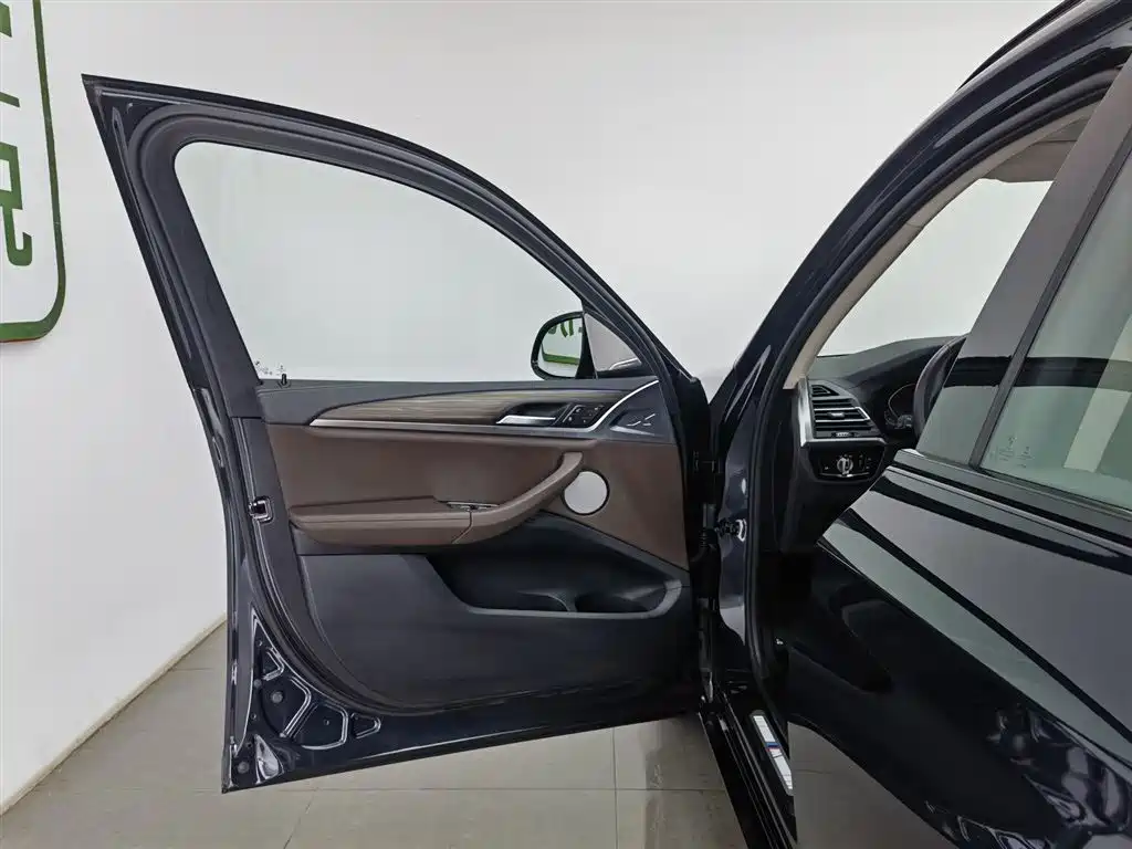 BMW X3 2022 xDrive30i Lead M