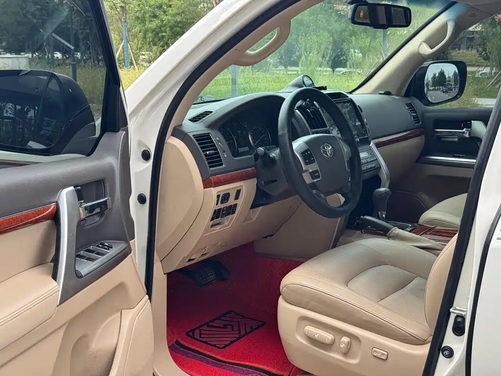Toyota Land Cruiser — миниатюра 21