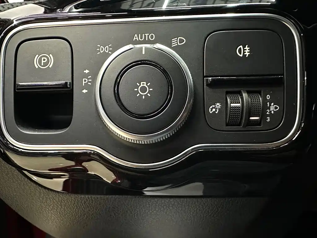 Mercedes-Benz A-Class — миниатюра 17