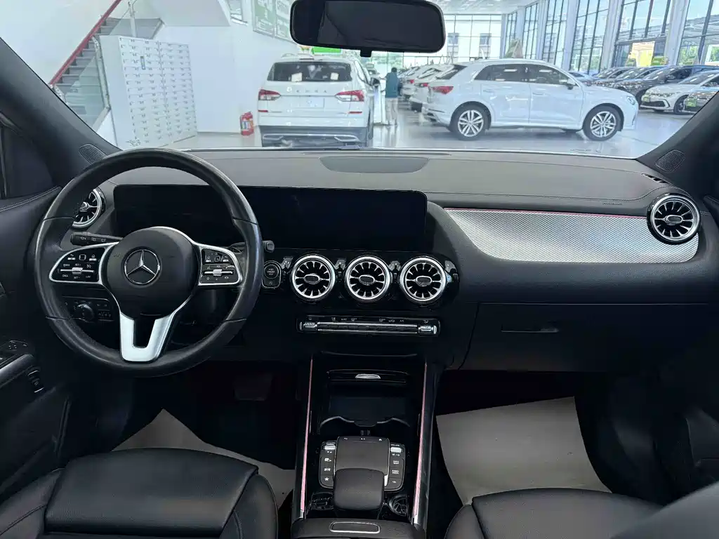 Mercedes-Benz GLA — миниатюра 15