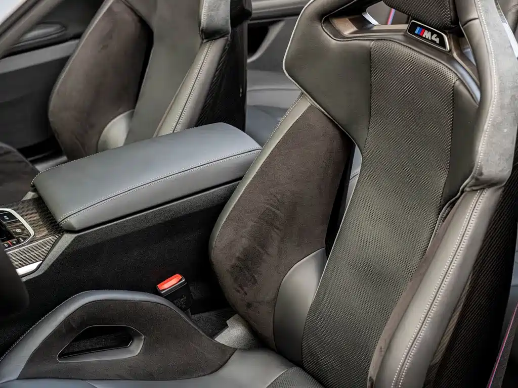 BMW M4 2023 — фото 13