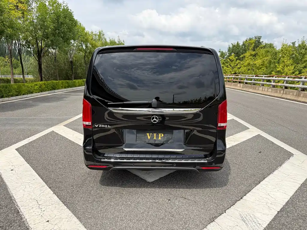 Mercedes-Benz V-Class — миниатюра 8