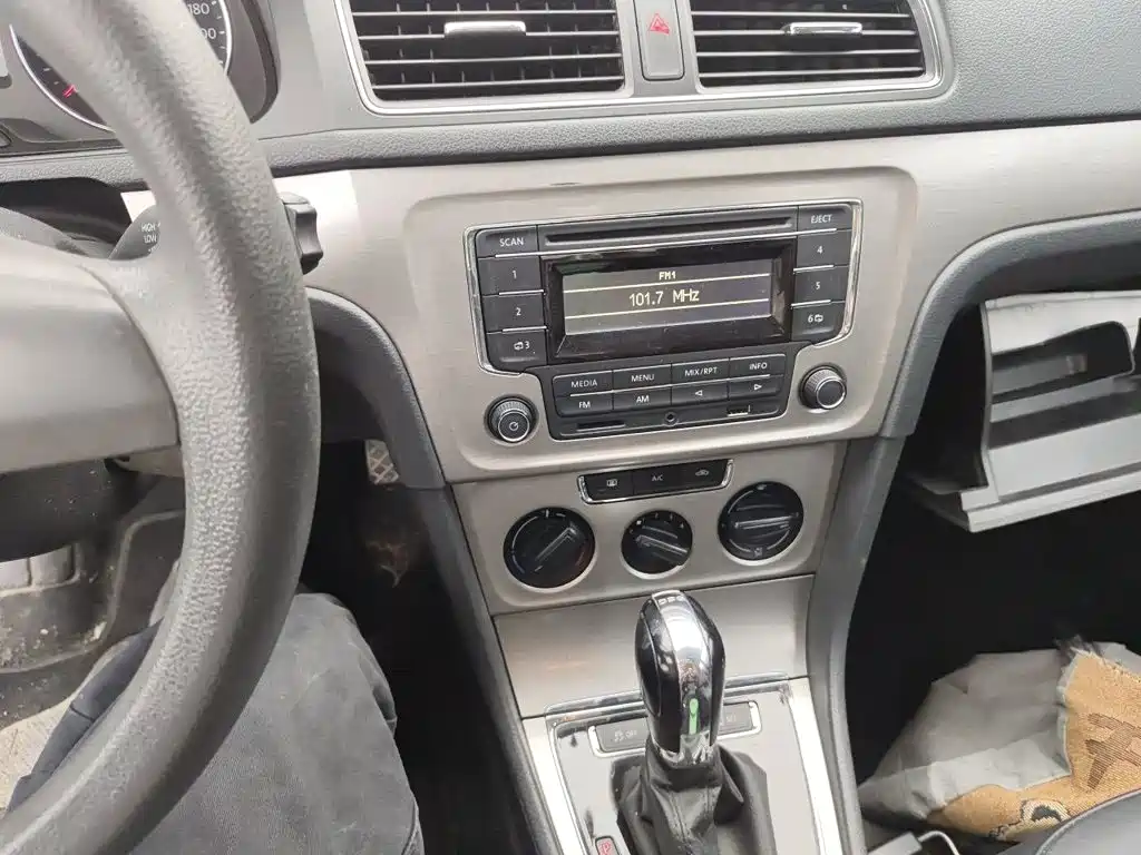 Volkswagen Lavida — миниатюра 14