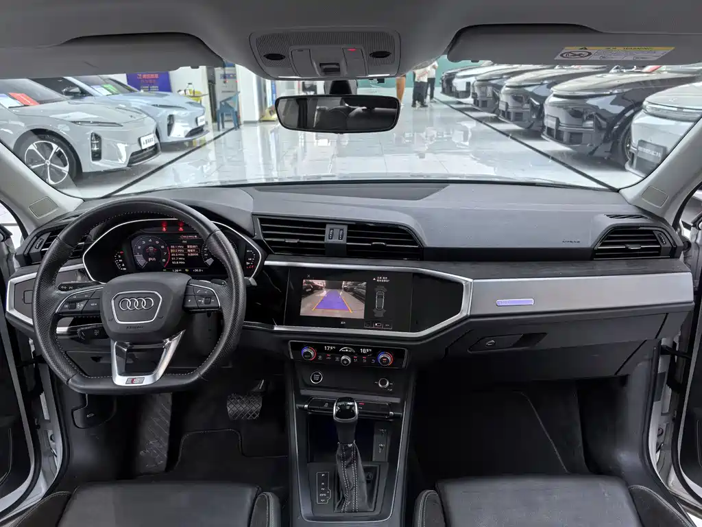 Audi Q3 Sportback — миниатюра 7