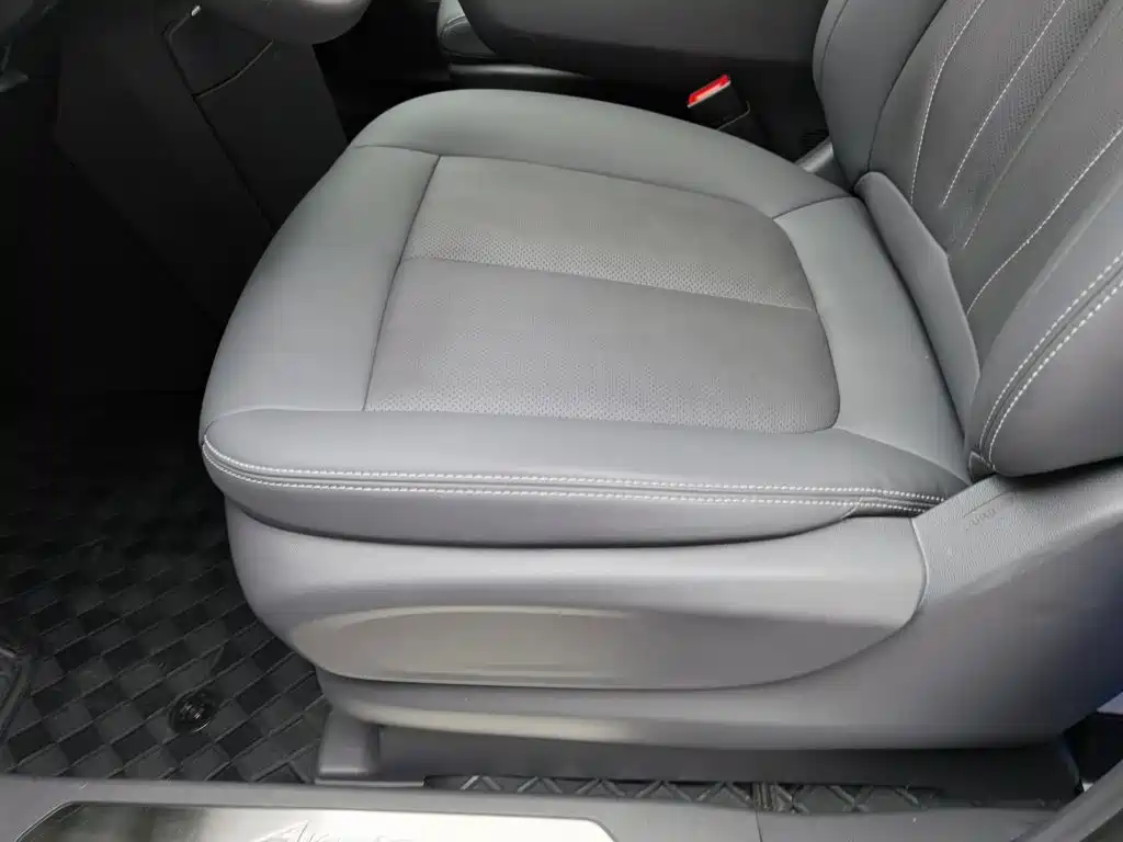 Buick GL8 Hybrid — миниатюра 20