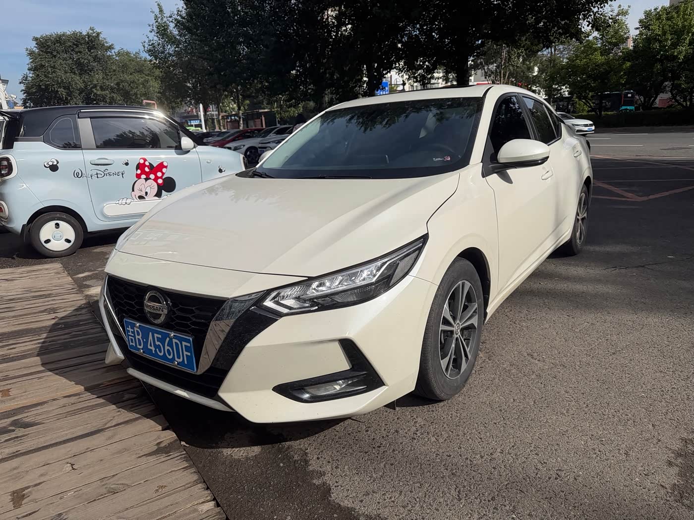Nissan Sylphy 1.6 л 2023 г. Белый, пробег 49000 км