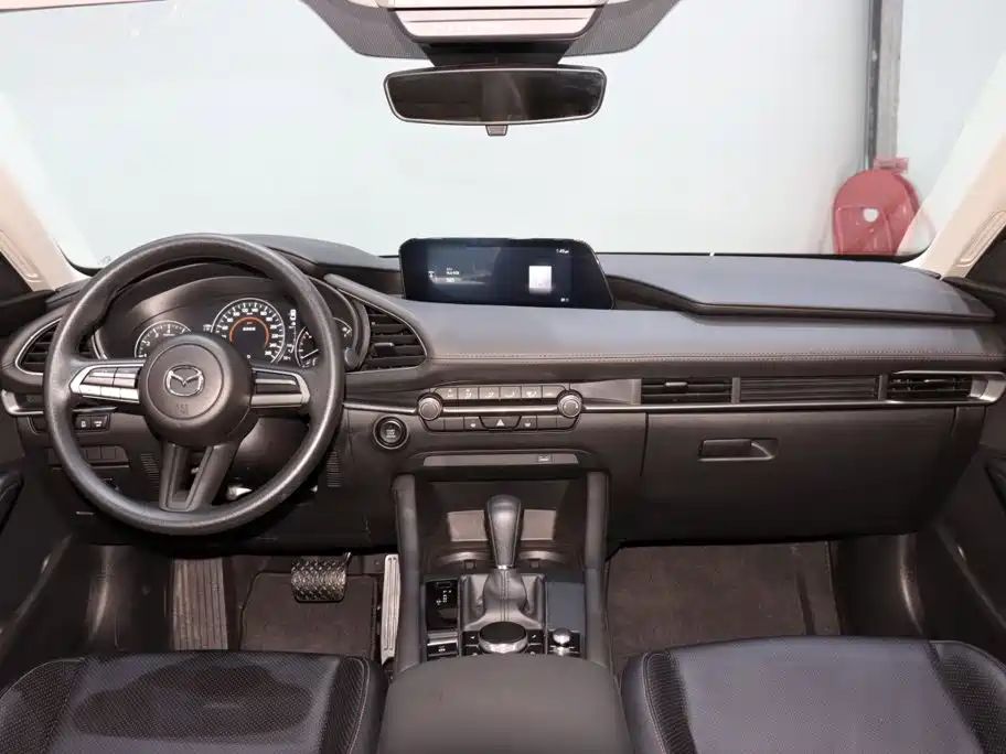 Mazda 3 Axela 2.0L Auto Quality Engine Edition, фото 12