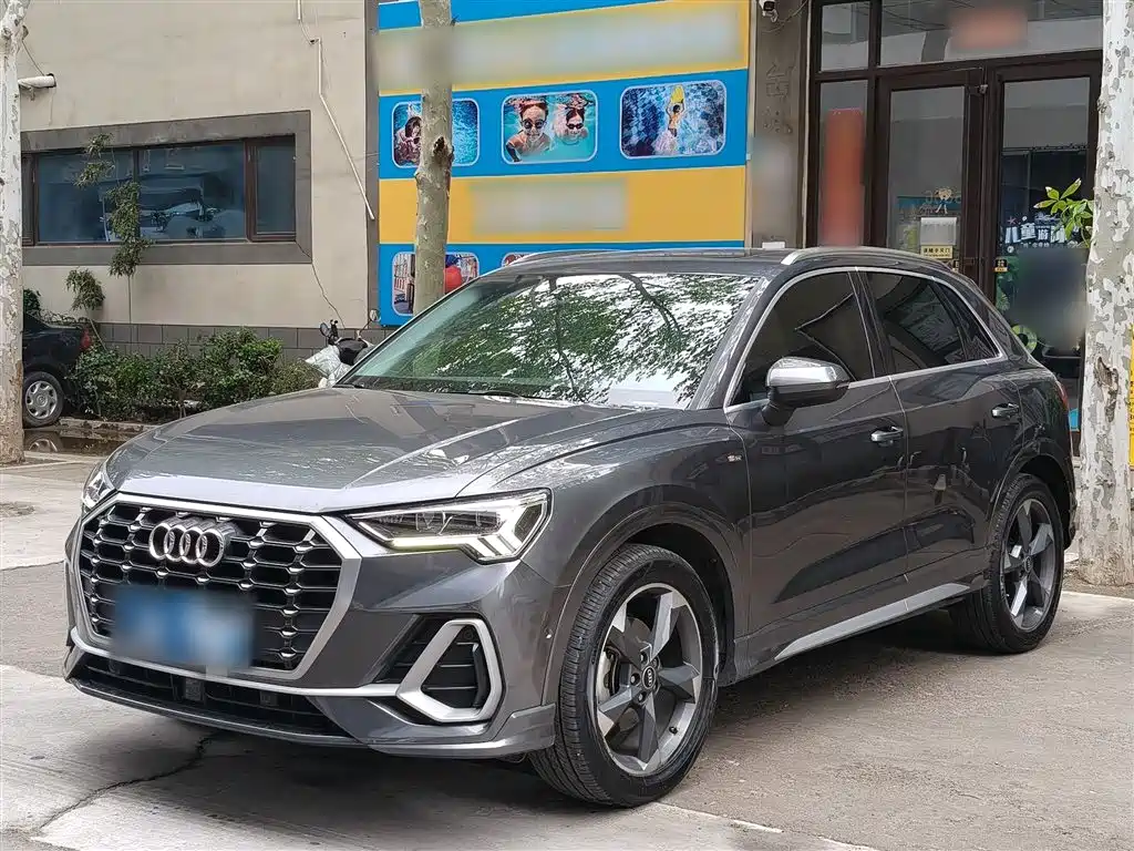 Audi Q3 2021