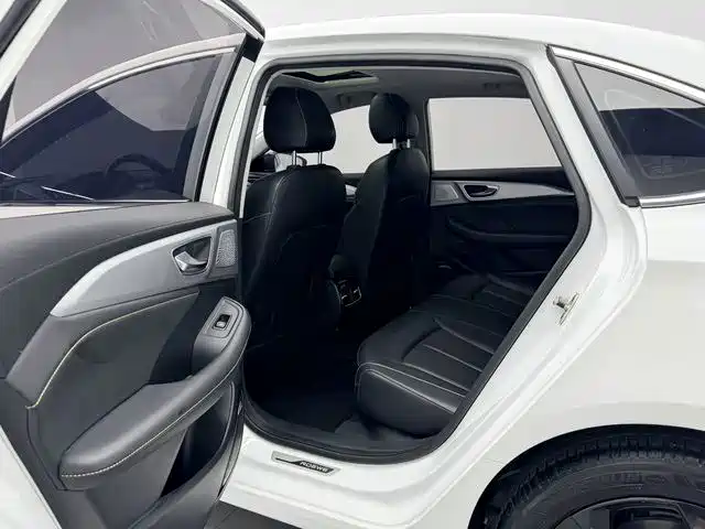 Roewe i6 MAX — миниатюра 14