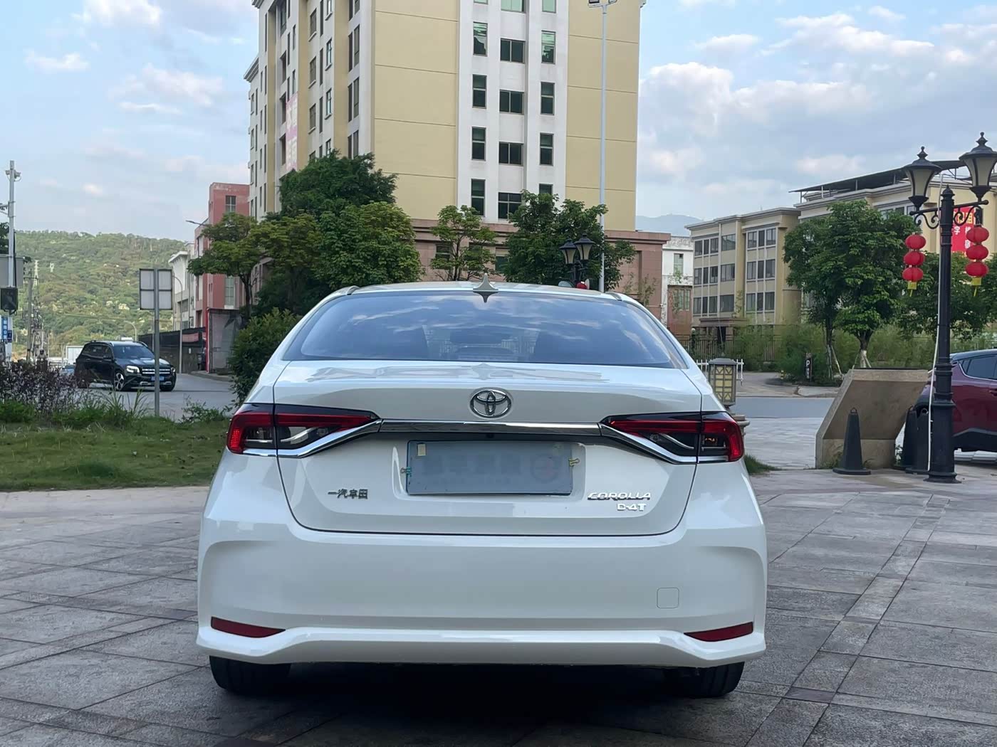 Toyota Corolla 1.2 л 2022 г. Белый, пробег 44000 км