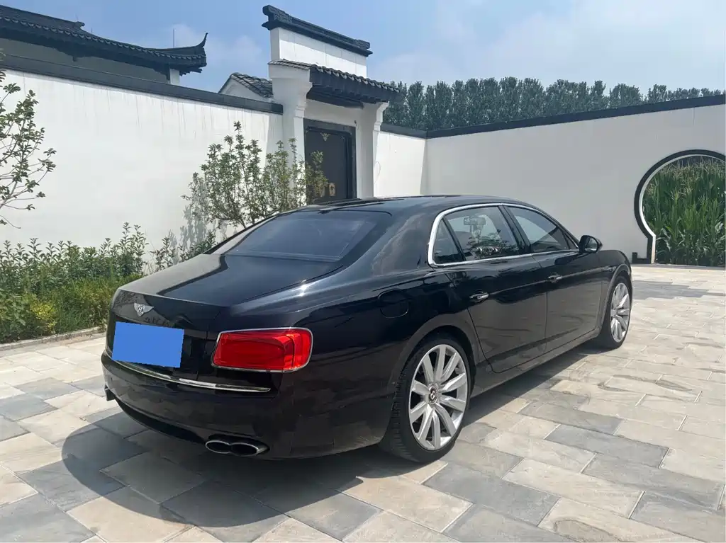 Bentley Flying Spur 2017 4.0T V8 Standard