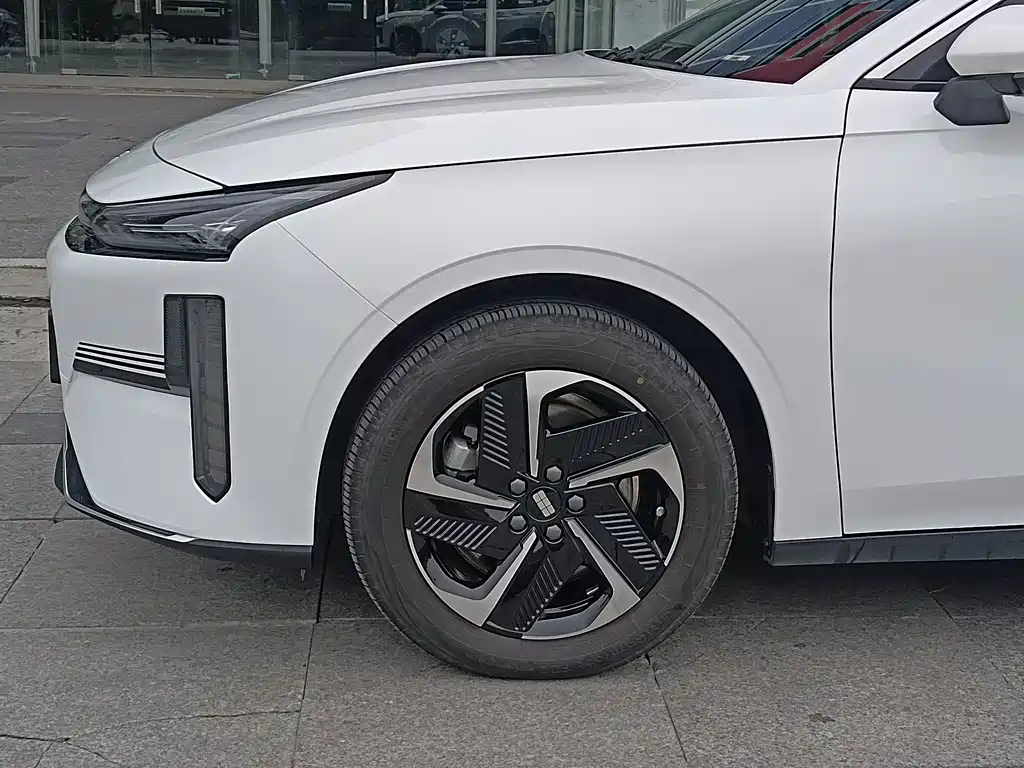 GEELY GALAXY GALAXY L6